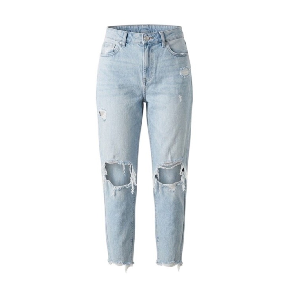 American Eagle Light Blue Distressed Strigid Jeans